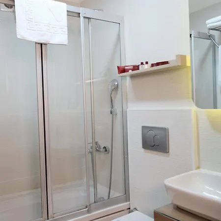 Hotel Sude