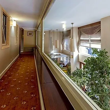Sude Hotel Stambuł