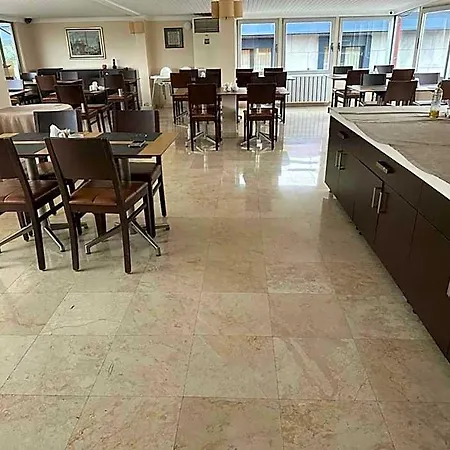 Hotel Sude