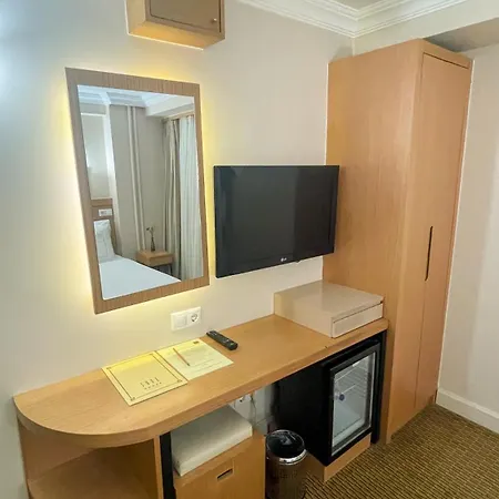 سود كوناك فندق 3*